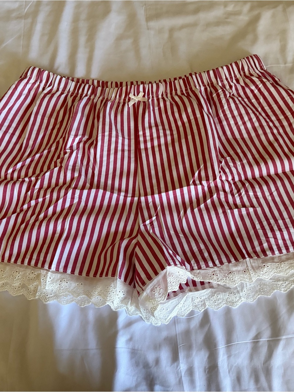 Source Unknown Red & White Striped Lace-Trim Shorts